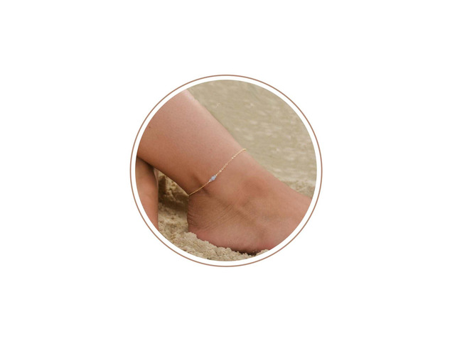 Kyerlyn Dainty Opal Chain Anklet for Women 18k Gold Plated Ankle Bracelets Summer Beach Adjustable Chain Anklet for Women Simple Fashion Jewelry