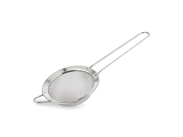 Fine Mesh Flour Sifter, Stainless Steel Mini Sieve for Baking, Ideal for Sifting Flour, Matcha, Tea, and Juices - 3.15in Diameter, Silver