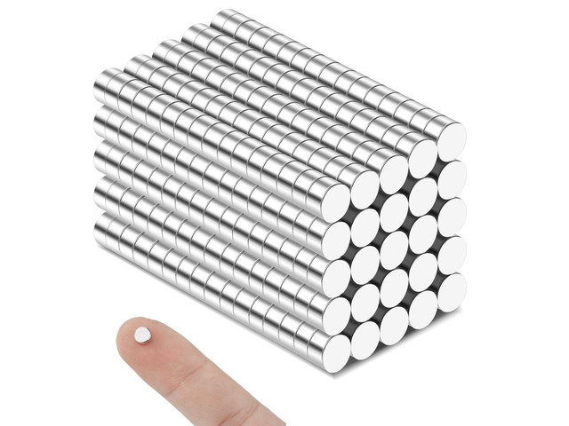 400 Pack Small Magnets, 5x3 mm Refrigerator Magnet Rare Earth Magnet Neodymium Magnets for Crafts, Whiteboard, Kitchen Cabinet 0.2x0.12 Inch