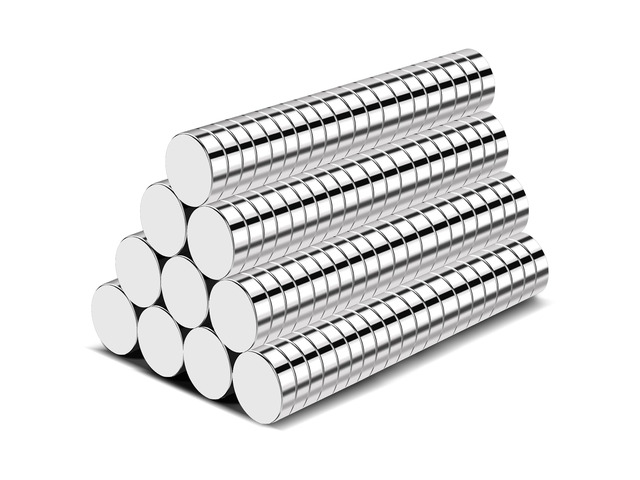 200Pcs Small 6x2mm Neodymium Magnets Rare Earth Magnets for Whiteboard, Small Round Disc for Fridge, Crafts, DIY, Science, Office, Kitchen