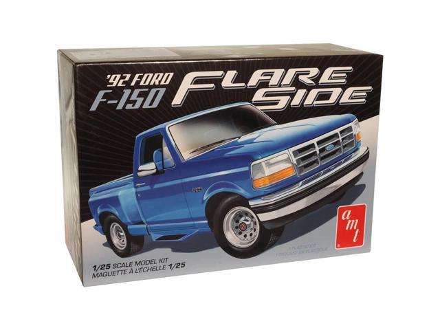 AMT AMT1451M 1992 Ford F-150 Flareside 1:25 Scale Kit Model Kit