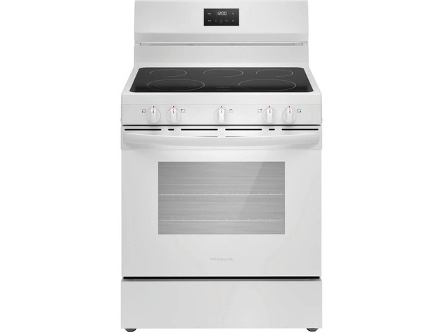 Frigidaire FCRE3052BW 5.3 Cu. Ft. White Freestanding Electric Range
