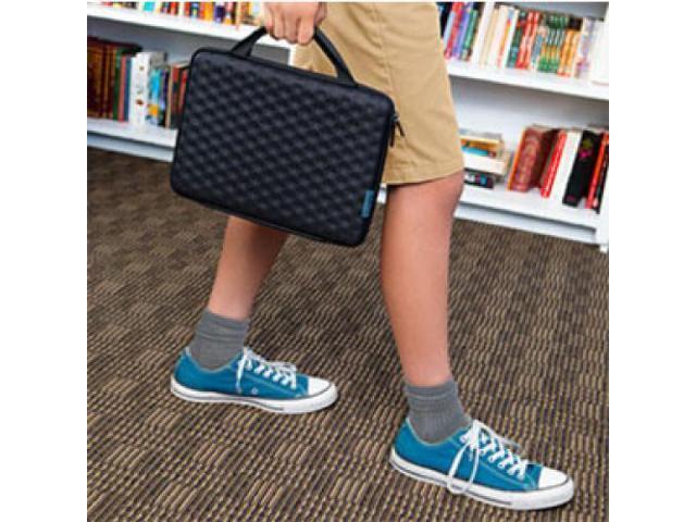 Belkin Air Protect Always-On Slim Case - 2018 Edition - notebook sleeve - image 5