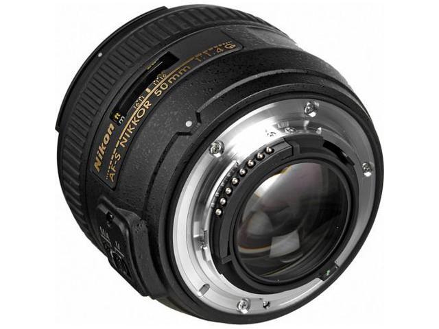 Nikon AF-S NIKKOR 50mm f/1.4G Lens (INTL Model) with Padded Case and Filters