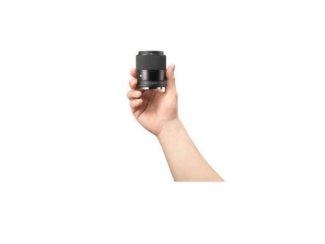 Sigma 23mm f/1.4 DC DN Contemporary Lens (Leica L) with Memory Card
