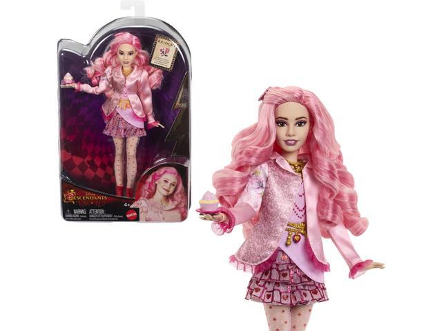 Mattel Disney Descendants: The Rise of Red Fashion Doll & Accessory - Bridget, Young Queen of Hearts with Movie-Inspired Clothes & Cupcake