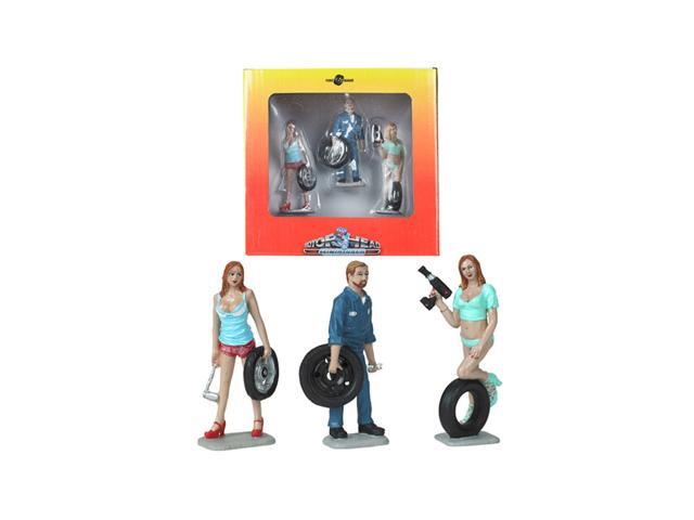 Michelle, Meg and Gary Tire Brigade 3 piece Figurine Set 1/24 by Motorhead Miniatures