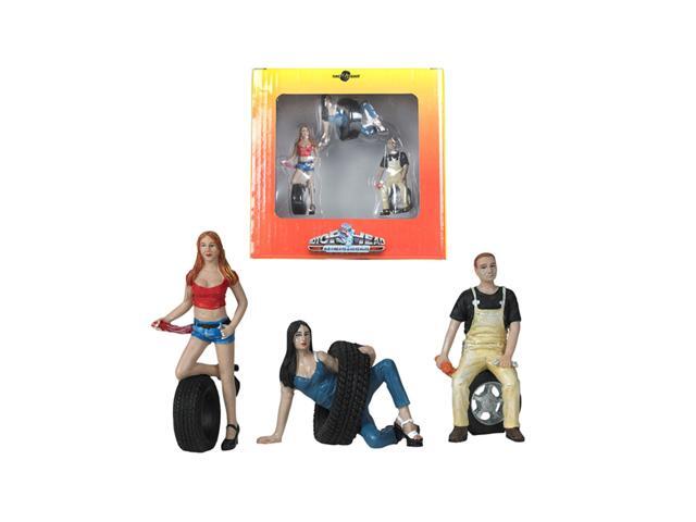 Val, Andie and Derek Tire Brigade 3 piece Figurine Set 1/24 by Motorhead Miniatures