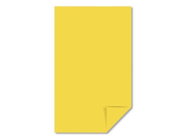 Astrobrights Multipurpose Paper 24 lbs 8.5' x 14' Solar Yellow 495467