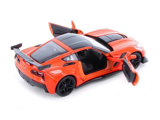 2019 Chevrolet Corvette ZR1 Orange with Black Accents 1/24 Diecast Model Car by Motormax