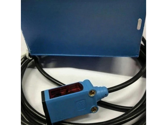 FOR 1PCS WTB4S-3N1361 Photoelectric switch