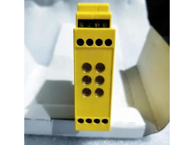 FOR 1PCS UE43-2MF2D2 6024893 safety relay