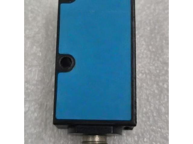 FOR 1PCS WT9-2P330 1019026 photoelectric switch