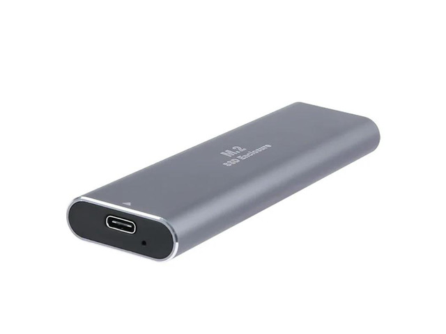 High-Speed M2 SSD Case with Dual Protocol Support for NVME and SATA SSDs - USB Type C 3.1 Adapter with 6Gb/10Gb Speeds