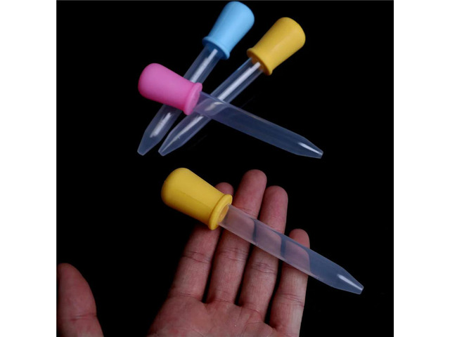 2pcs 5ml Small Silicone Plastic Feeding Medicine Liquid Eye Ear Graduated Pipette Dropper For School Supplies 2 Colors.