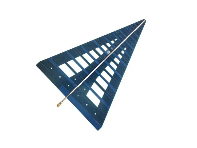 Ultra Wideband Antenna 500Mhz-7.5Ghz UWB Log Periodic Design High Gain For Broadband For Spectrum Analysis Testing