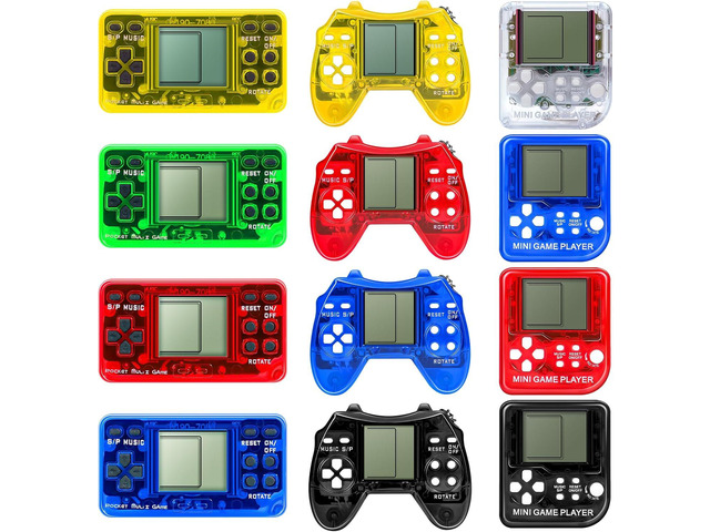 SSRMX 12Pcs Video Game Party Favors for Kids, Arcade Video Game Keychain Video Game Party Supplies