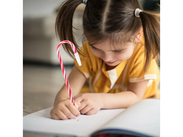 12Pcs Christmas Theme Gel Pens Candy Cane Shape Festive Xmas Writing Pens Adorable Kids Stationery Holiday Party Favors Tree