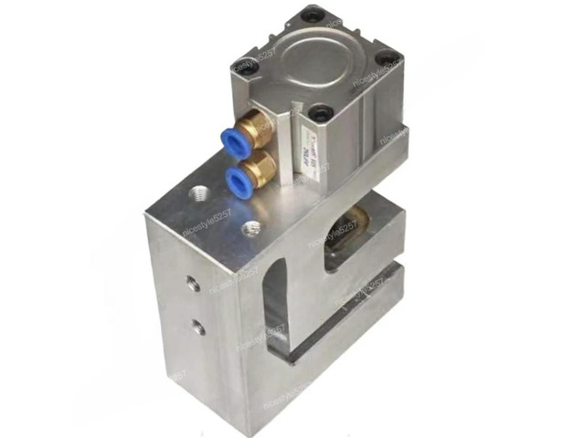 Pneumatic Plastic Bag Puncher BOPP Bag PP Film Butterfly Hole 32x6x9MM Punching Machine Universal Air Punch 280T/MIN