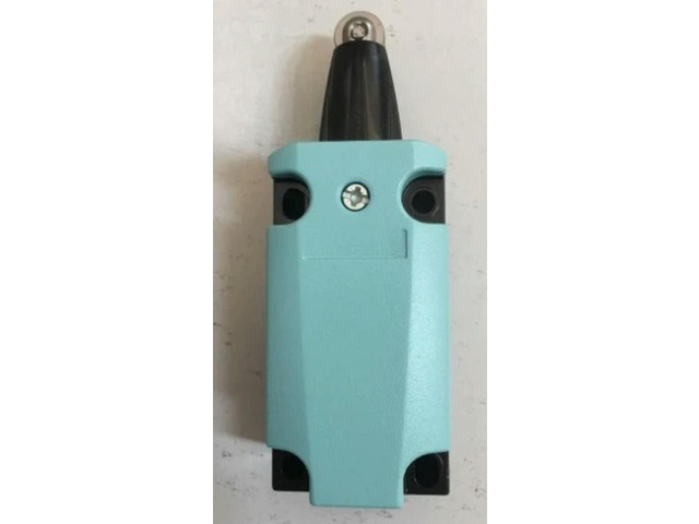 3SE5112-0CD02 3SE5112 0CD02 230 V AC 3 A Roller Column Limit Switch 1PCS Expedited shipping