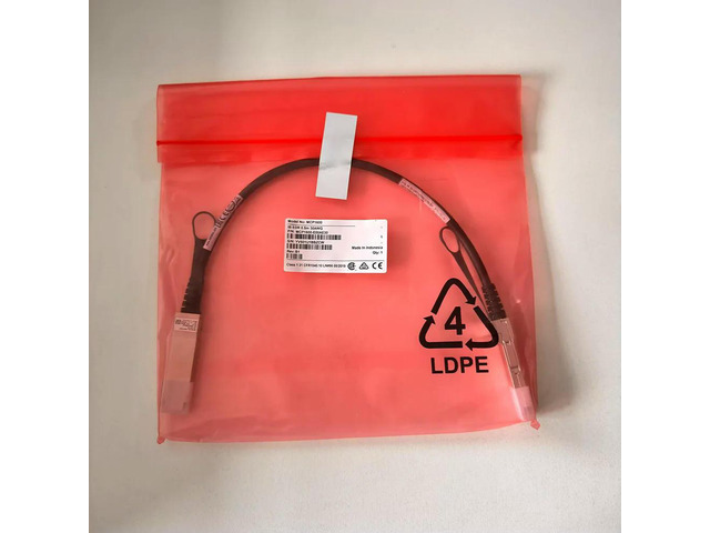 MCP1600-E00AE30 Passive Copper cable, IB EDR, up to 100Gb/s, QSFP28, 0.5m, Blac k, 30AWG