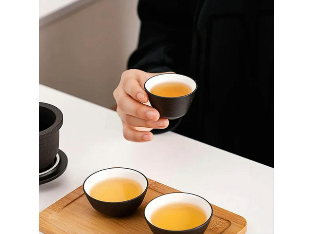 Ceramics Teapot Sets 1 Pot 4 Tea Cups Chinese Strainers Travel Teawear Gift for 260ML