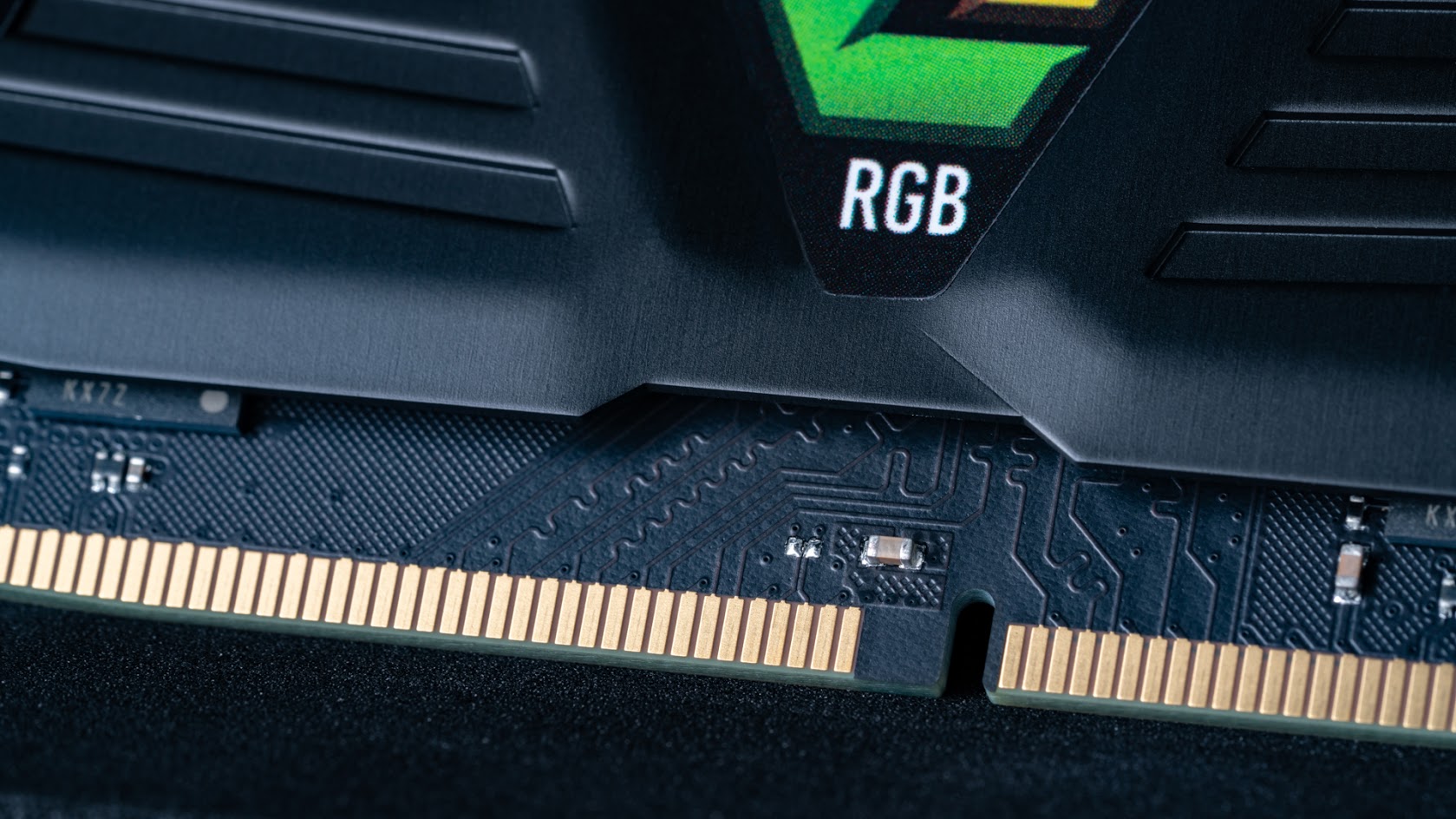 GeIL SUPER LUCE RGB SYNC AMD Edition