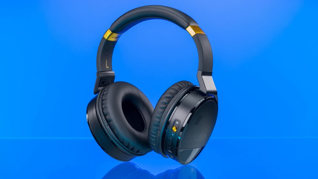 The Cowin E8 wireless headphones take the solid foundation from previous models and deliver some added features for the new model.