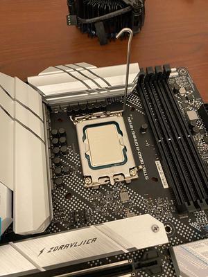 Intel Core i5-12400 - Core i5 12th Gen Alder Lake 6-Core 2.5 Intel Core i5-12400 - Core i5 12th Gen Alder Lake 6-Core 2.5