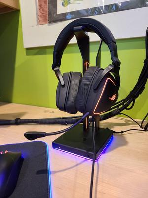 Headset Surround ASUS Sound, Drivers, S Delta Mic, PS5, (AI Gaming Device)- Low-latency, PC, Beamforming Wireless For 50mm Mac, USB-C, Bluetooth, ROG 2.4GHz, Mobile Lightweight, Black PS4, 7.1 Switch,
