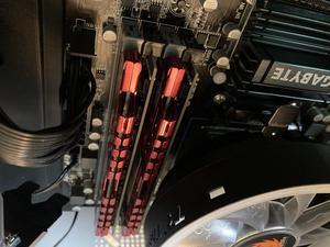 Dissipatore CPU Thermaltake TOUGHAIR 710 - Doppia Ventola 140mm Per Intel E AMD - 3
