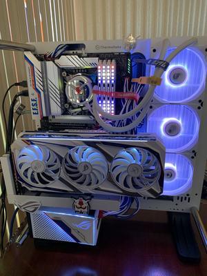 CORSAIR Dominator Platinum RGB 32GB (2 x 16GB) 288-Pin PC CORSAIR Dominator Platinum RGB 32GB (2 x 16GB) 288-Pin PC