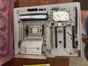 CORSAIR Vengeance RGB 32GB (2 x 16GB) 288-Pin PC RAM DDR5 6000