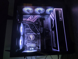 ASUS Gaming Desktop PC GM700TZ-NS776 AMD Ryzen 7 9800X3D 32GB DDR5