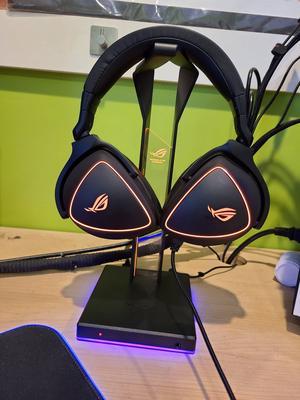 ASUS ROG Delta S Gaming Headset with USB-C, Ai Powered Noise-Canceling  Microphone, Over-Ear Headphones for PC, Mac, Nintendo Switch, and Sony  Playstation