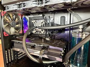 SUPER FLOWER 600W PCIe 5.0 / Gen 5 12VHPWR PSU Cable - Black SUPER FLOWER 600W PCIe 5.0 / Gen 5 12VHPWR PSU Cable - Black