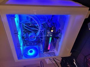 Phanteks XT Pro, Mid-Tower Gaming Chassis, High Airflow Performance Mesh, Tempered Glass Window, 1x M25-120 Black fan included,  Black