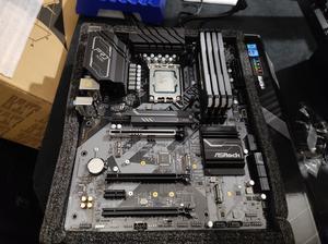 ASRock Z690M-ITX/ax LGA 1700 (14th,13th,12th Gen) DDR4 Mini