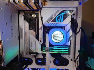 CORSAIR iCUE LINK H150i LCD Liquid CPU Cooler - QX120 RGB Fans