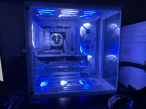 ASUS TUF Gaming GeForce RTX 4070 Ti SUPER BTF White OC Edition
