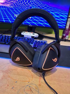 2.4GHz, USB-C, Device)- Switch, Drivers, Gaming 50mm Headset Black Surround Sound, 7.1 Low-latency, PC, For PS5, Bluetooth, Beamforming Delta PS4, (AI Mobile Mac, ASUS Mic, S ROG Lightweight, Wireless