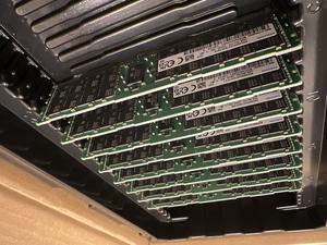 Samsung M393A8G40AB2-CWE 64GB DDR4-3200 PC4-25600 ECC Registered