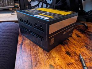 Sam80 SAMA GT650WH White 80 PLUS Gold Fully Modular ATX Power