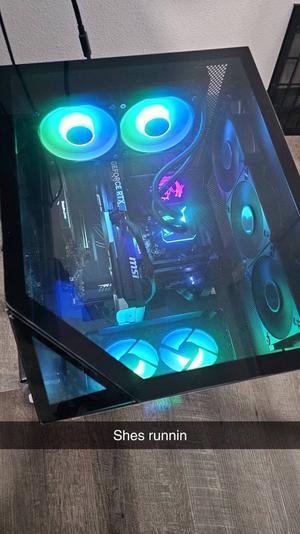AZZA CSAZ-810 Sanctum / Innovative Case / Gaming / ATX Mid-Tower