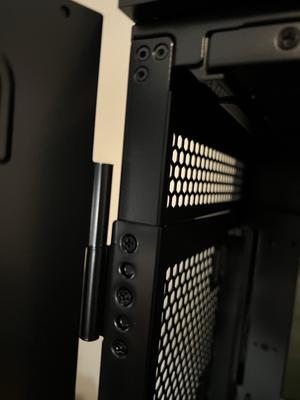 LIAN LI V3000 PLUS Black Tempered Glass on the Left Sides