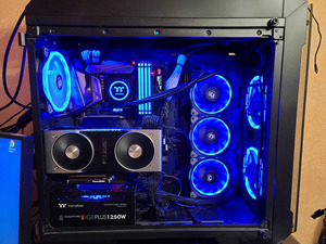Thermaltake TT Premium PCI-E 4.0 High Speed Flexible Extender