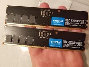 Crucial 32GB 288-Pin PC RAM DDR5 4800 (PC5 38400) Desktop Memory Model  CT32G48C40U5