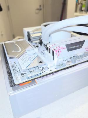 CORSAIR Vengeance RGB 32GB (2 x 16GB) 288-Pin PC RAM DDR5 6000