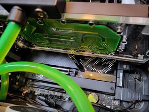ASUS ROG Strix GeForce RTX 4090 White Edition Gaming ASUS ROG Strix GeForce RTX 4090 White Edition Gaming