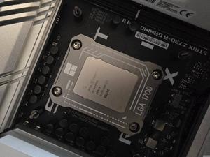 Intel Core i7-14700K - 14th Gen 20-Core (8P+12E) LGA 1700